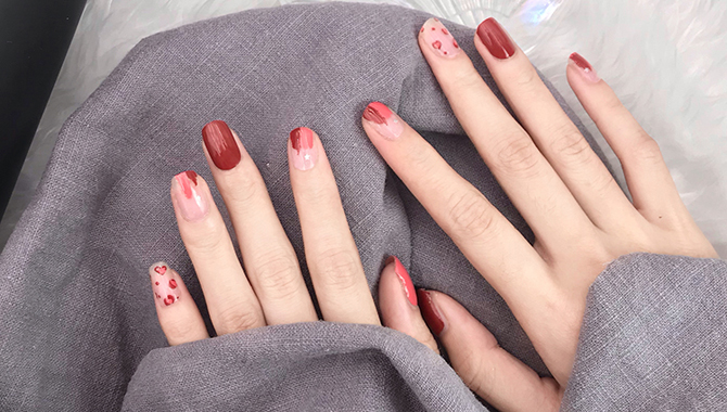  做完美甲多久可以洗衣服 怎么使甲膠更牢固