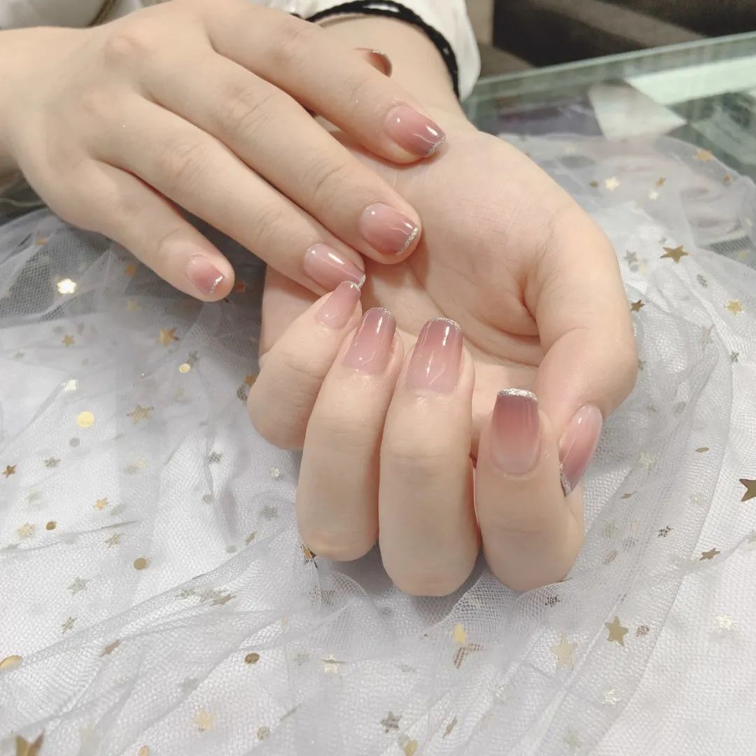 一飛美甲推薦的仙女們必備之清透感美甲