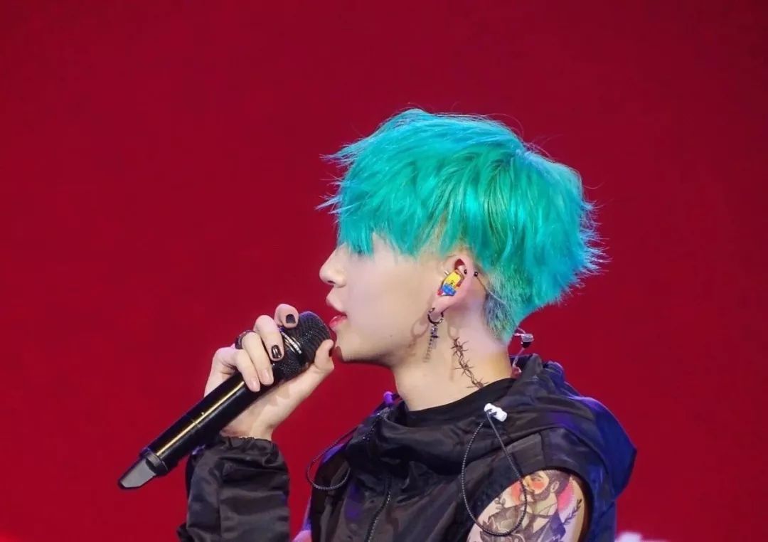 比紋身更上癮的是美甲？男Rapper執(zhí)迷的美甲癖太帥了！插圖(23)