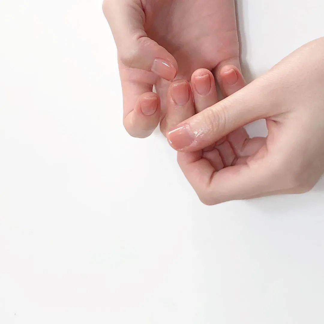 會(huì)以下這3招，保你以后美甲不掉坑