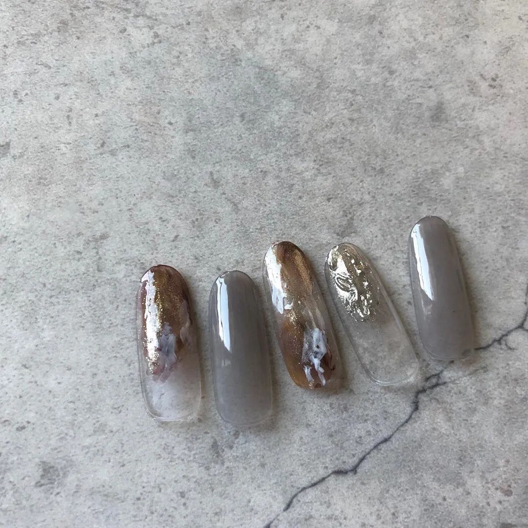 新款日系美甲款式，清透感暈染依然熱門！快來(lái)學(xué)著做做吧