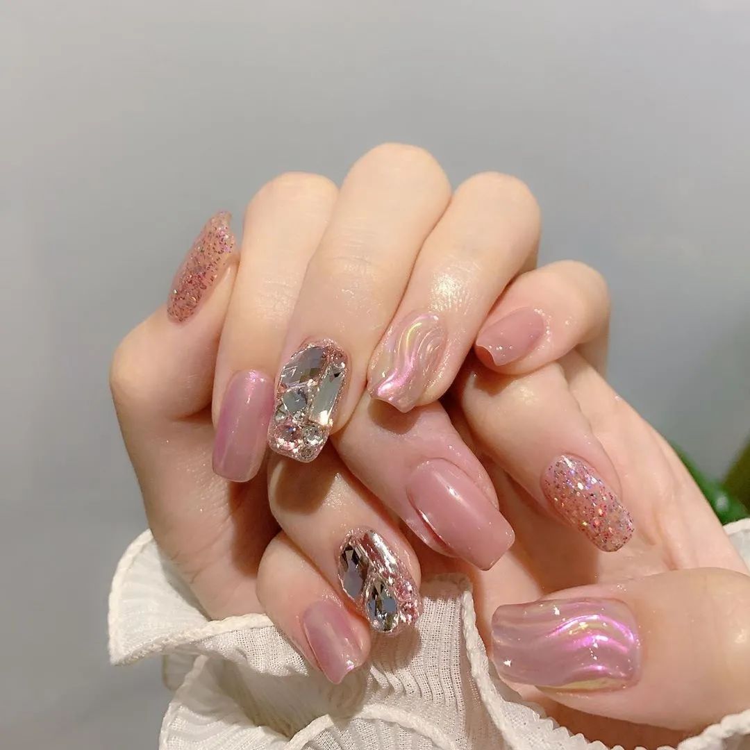 「名媛」做什么美甲？