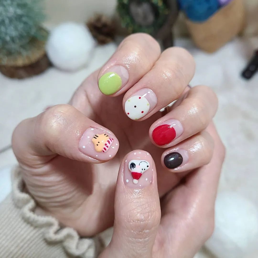 短指甲也適合做的圣誕美甲！