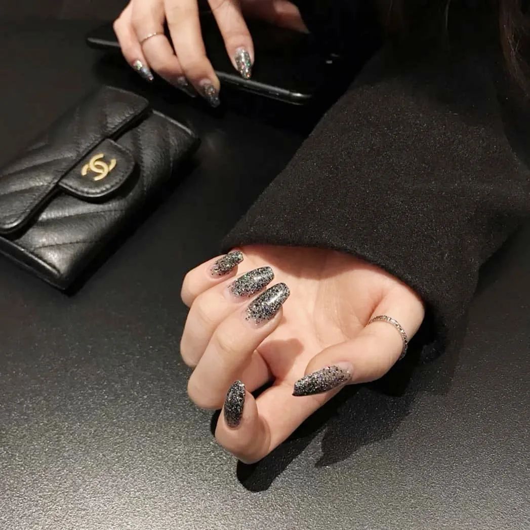 還在發(fā)愁2020年的年會(huì)做什么美甲嗎？進(jìn)來看看吧，有你要的！