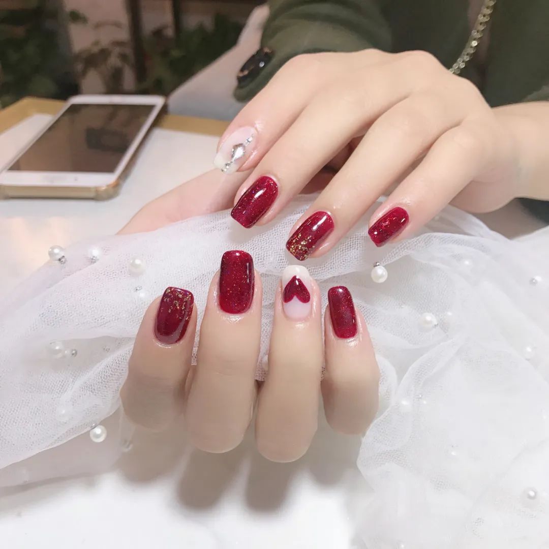 適合過年的80款紅色系美甲！旺運(yùn)又喜慶！
