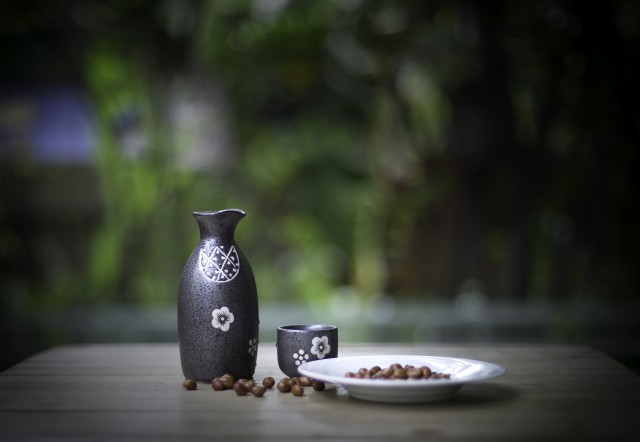 去女朋友家過年需要準(zhǔn)備什么，第一次到女朋友家過年要做好的準(zhǔn)備