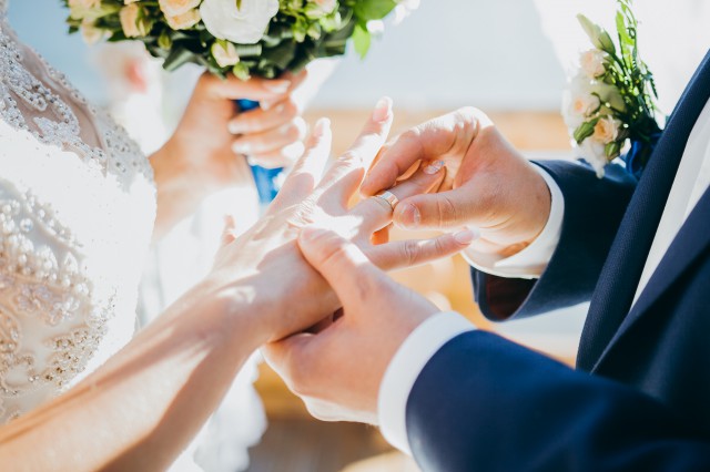 為什么現(xiàn)在的人不結(jié)婚不戀愛，現(xiàn)代年輕人對待婚戀的態(tài)度