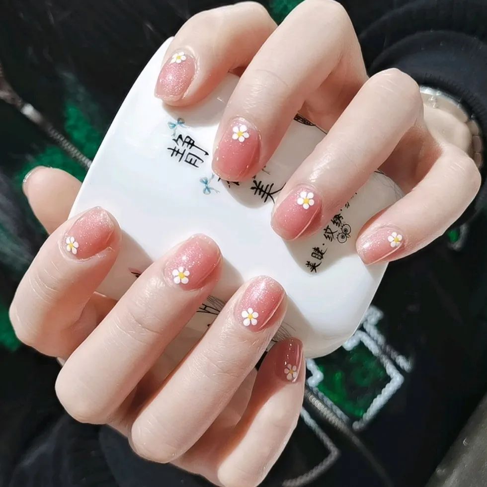 甜到心坎的美甲！最適合2021年春天的溫柔風(fēng)美甲