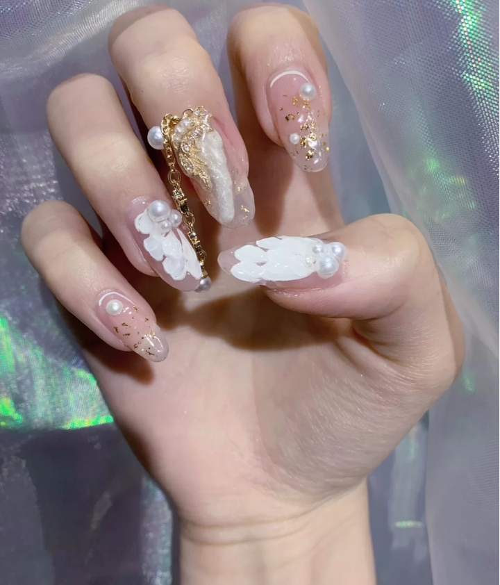 輕奢日式美甲，精致仙女必做的美甲款式