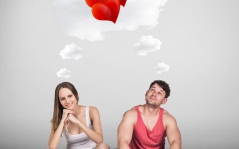 女生好感和喜歡的區(qū)別，女生對(duì)一個(gè)人有好感的征兆