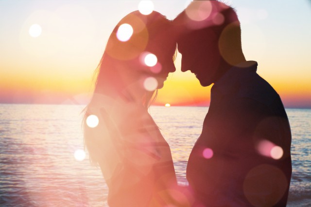 女生好感和喜歡的區(qū)別，女生對(duì)一個(gè)人有好感的征兆