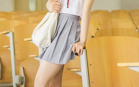 韓系溫柔風(fēng)穿搭 初春元?dú)馍倥┐? decoding=