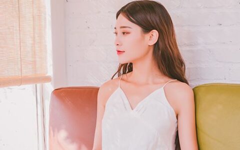 春天穿什么顏色衣服 這幾個(gè)顏色最顯白