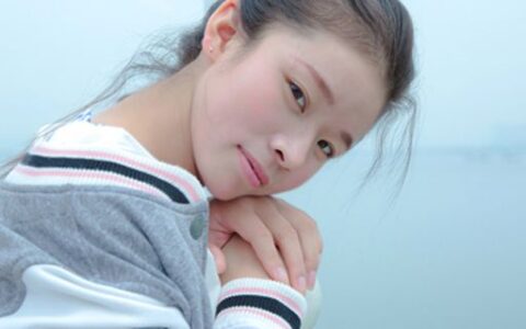 長(zhǎng)款風(fēng)衣搭配鞋子圖片 這樣穿不踩雷