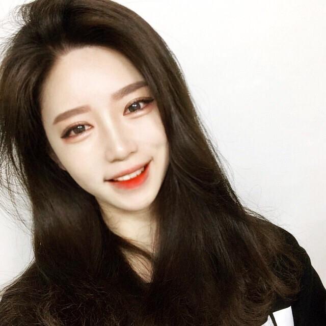 鵝蛋臉適合什么樣的發(fā)型，鵝蛋臉女生做什么發(fā)型好看