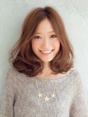 瓜子臉適合什么發(fā)型女，女生瓜子臉發(fā)型推薦