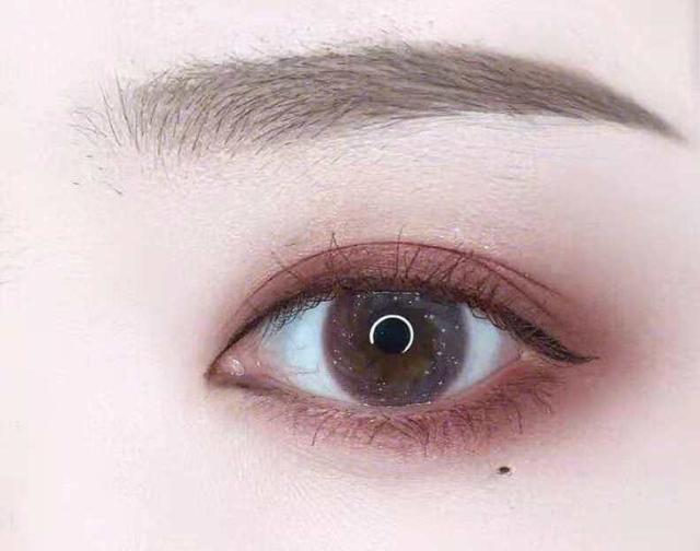 如何畫眼妝溫柔，三款簡單又顯溫柔的眼妝