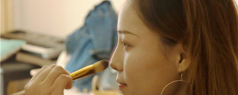臉上有很多小細紋是怎么回事 教你快速消除干凈的方法