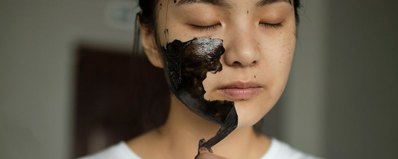 痘坑凹洞能自己修復(fù)嗎 合理使用薰衣草精油加速修復(fù)