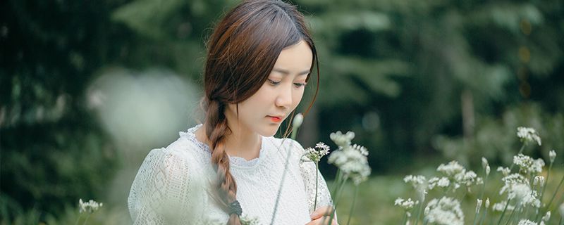 比較火的日系絲帶雙馬尾怎么扎 編發(fā)教程趕緊get起來(lái)