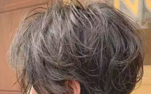 讓頭發(fā)變蓬松做什么發(fā)型