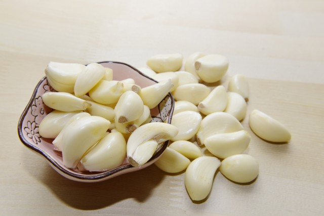 白發(fā)怎么治，教你如何用食材改善長白發(fā)的問題