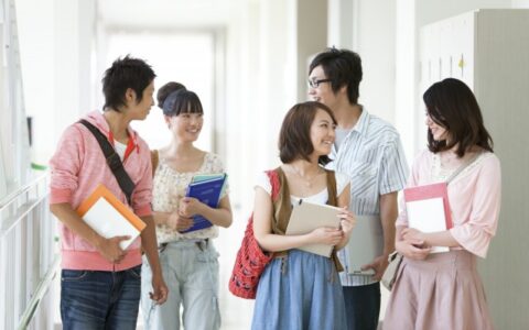 上大學(xué)后怎么和老師相處，大學(xué)生和老師的相處之道
