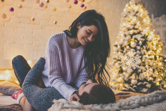 夫妻間怎么做感情會越來越好，要想夫妻感情好這些方面要做到