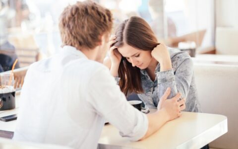 男女在什么情況下容易產(chǎn)生感情，男女容易產(chǎn)生感情的三種情況