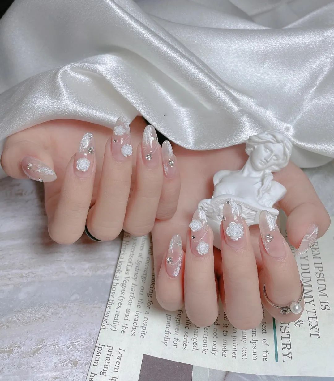 非常有質(zhì)感的新婚美甲，最近要結(jié)婚的準(zhǔn)新娘們看過(guò)來(lái)