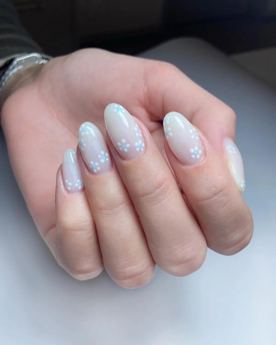 非常有質(zhì)感的新婚美甲，最近要結(jié)婚的準(zhǔn)新娘們看過(guò)來(lái)