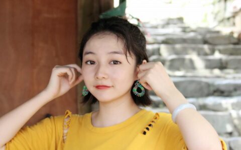 短頭發(fā)扎法，短發(fā)怎么扎減齡又好看