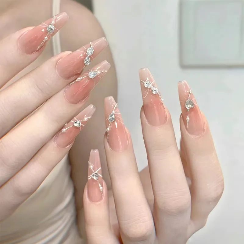 初秋美甲，就應(yīng)該這樣仙仙玉玉的