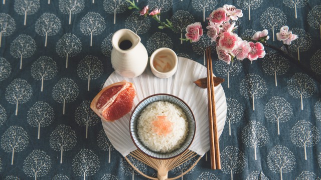 一碗米飯的熱量是多少大卡，減肥不能吃米飯嗎？