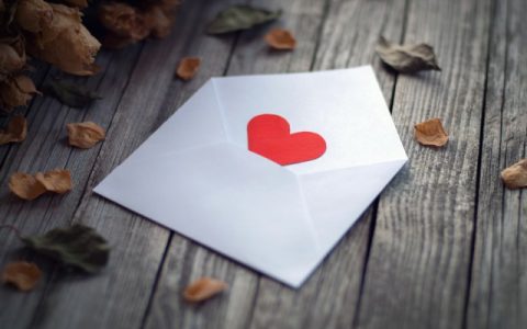 怎么寫情書給女朋友，怎么寫信給女朋友表達很愛她